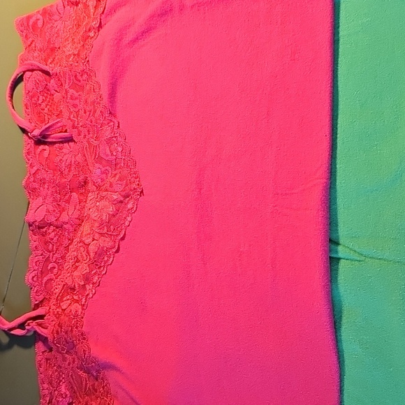 This Is A Lot Of 3 Y2K tanks. Tops with Lace Trim Size Meduim by Bozzolo. - Picture 10 of 12